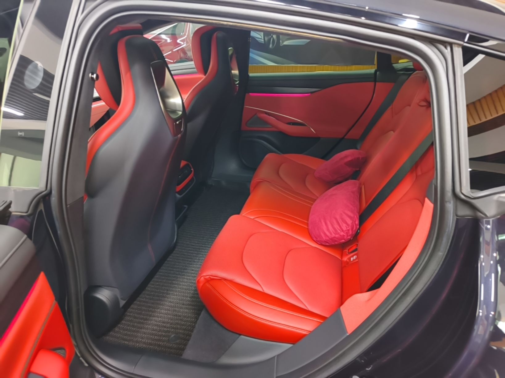 Xiaomi Auto SU7 2024 Four-Wheel Drive Ultra-Long Range Advanced Intelligent Driving Max Edition — снимка 20