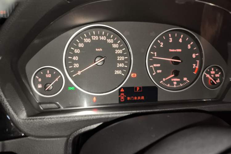 Used BMW 3 Series 2015 320Li Luxury Edition Fashion Model
