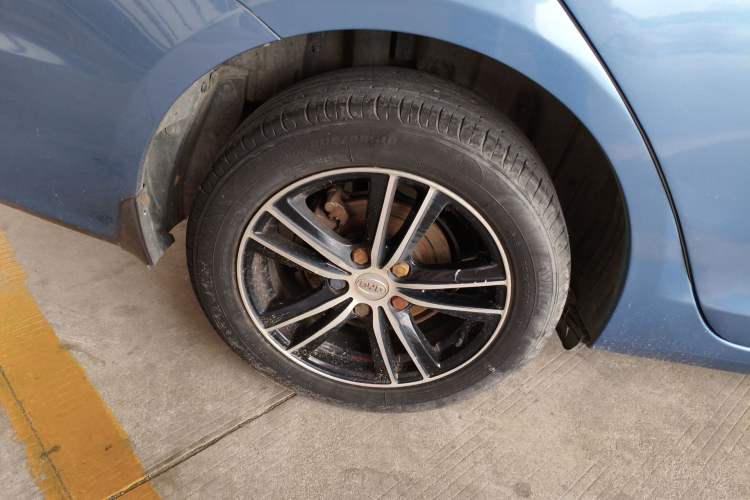 Used BYD Surui 2015 Revised Version 1.5L Manual Luxury Edition