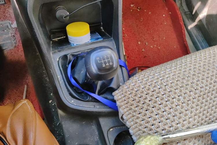 Used Wuling Hongguang V 2019 1.5L Jingqu Edition Sealed-Window Vehicle China VI LAR