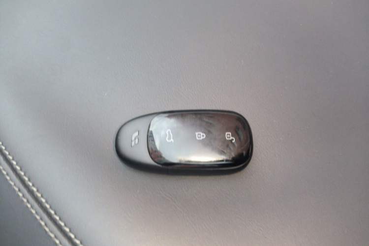Used Li Auto ONE 2021 Extended-Range 6-Seater Version
