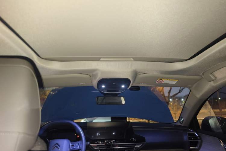 Used Citroen C5 X 2022 1.6T Flagship Extraordinary Edition – Year of the Tiger New Beginnings Version Headliner