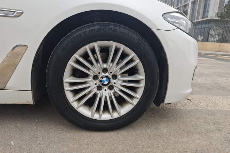 Used BMW 5 Series 2014 525Li Leading Model