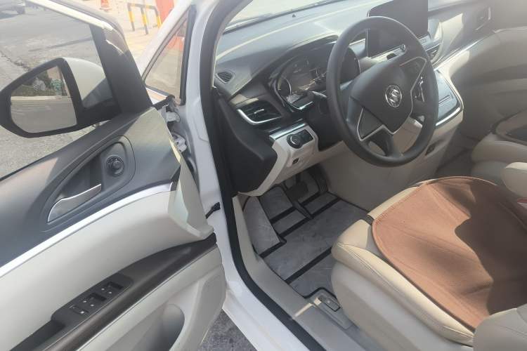 Used Buick GL8 2021 Land Cruiser Executive Class 652T Comfort Model