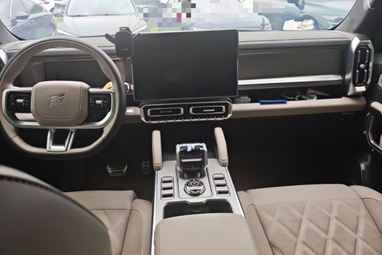 Used JETOUR Shanhai Traveler C-DM 2026 Model 211km XWD Huawei Qiankun Intelligent Driving Center Console