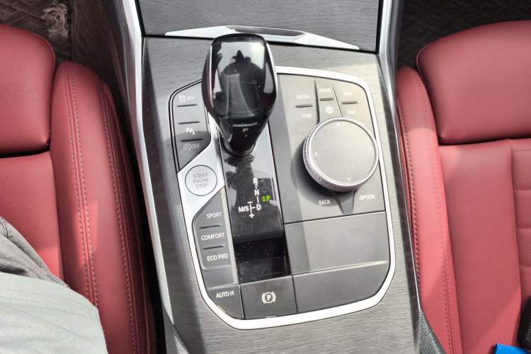 Used BMW 3 Series 2021 Second Facelift 325i M Sport Package Gear Lever
