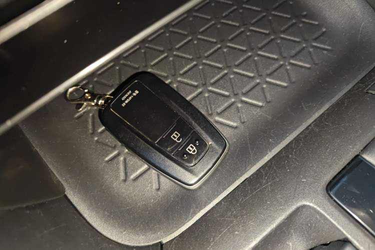 Used Toyota RAV4 2021 2.0L CVT 4x4 Style PLUS Edition