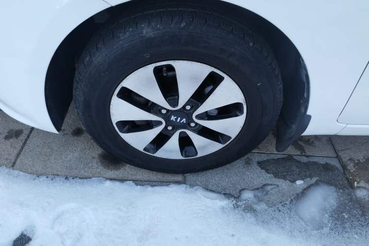 Used Kia K2 2015 Sedan 1.4L Automatic GLS
