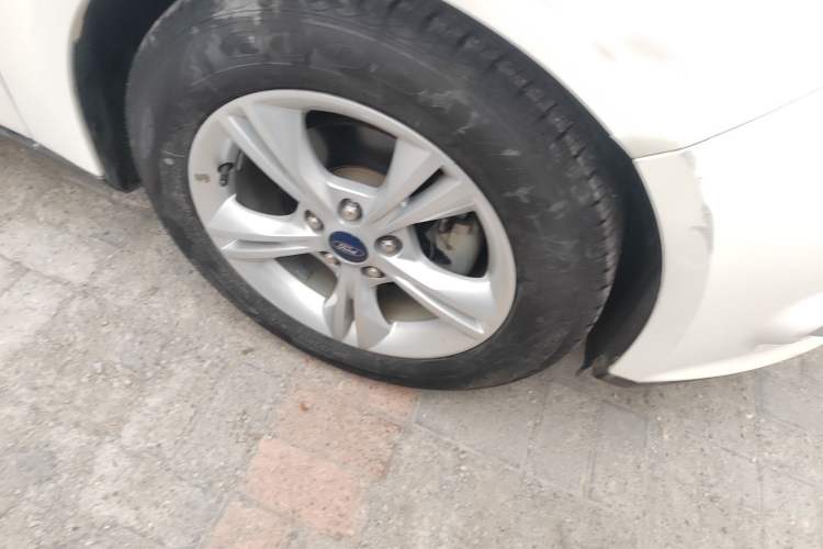 Used Ford Focus 2012 Hatchback 1.6L Automatic Fashion Edition
