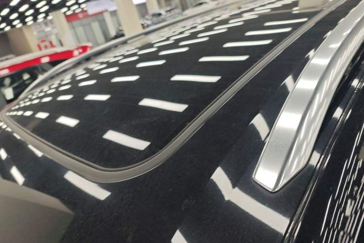 Used Buick Envision 2023 Encore Plus 652T Five-Seat Luxury Model
