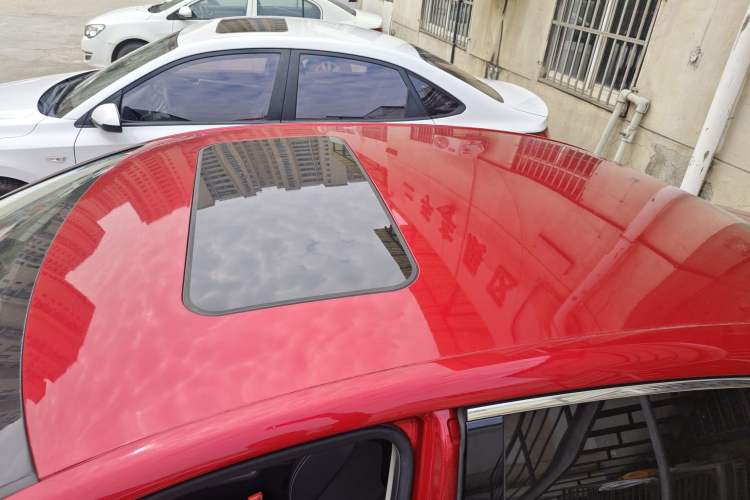 Used Roewe i6 2020 PLUS 1.6L CVT 4G Connected Glory Holographic Edition