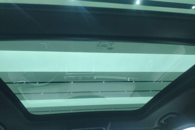 Used Land Rover Range Rover Velar 2018 P380 R-DYNAMIC SE
