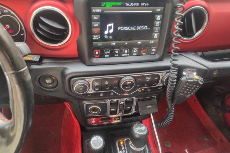 Used Jeep Wrangler 2019 2.0T Rubicon Four-Door Version China VI Emission Standard