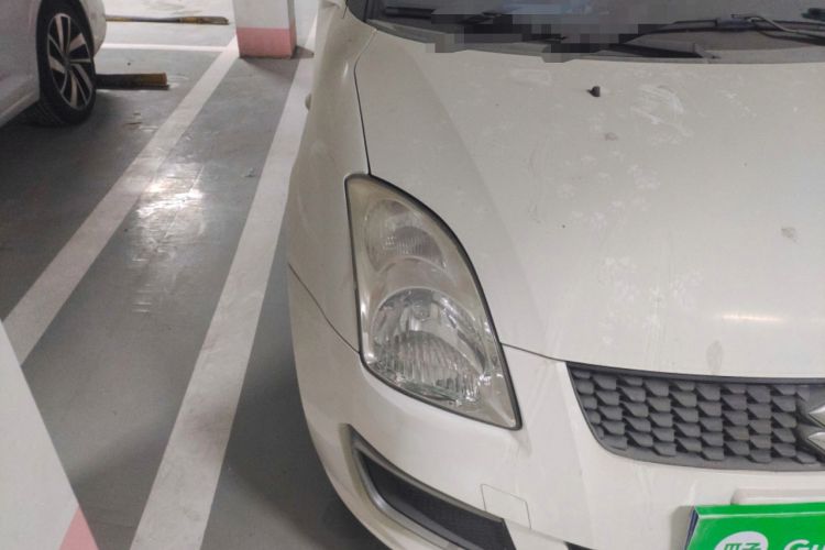 Used Suzuki Swift 2014 1.3L Manual Standard Edition Right Front Headlight