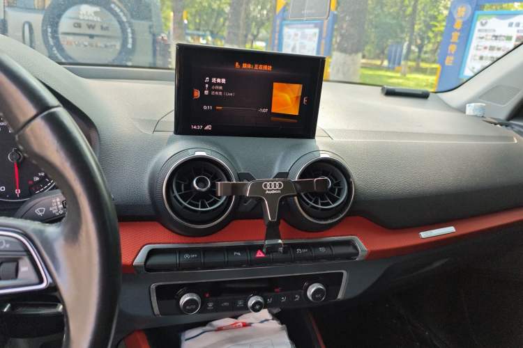 Used Audi Q2L 2018 35 TFSI Fashionable & Elegant Version China VI Emission Standard
