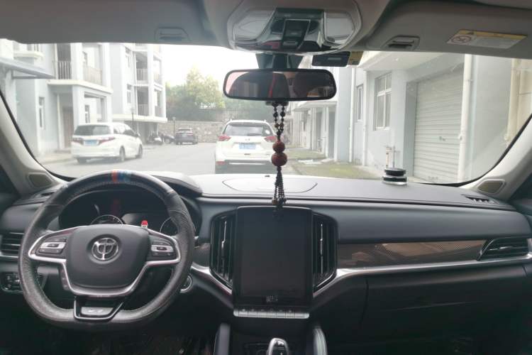 Used Brilliance V7 2018 280T DCT Luxury Model 5 Seats