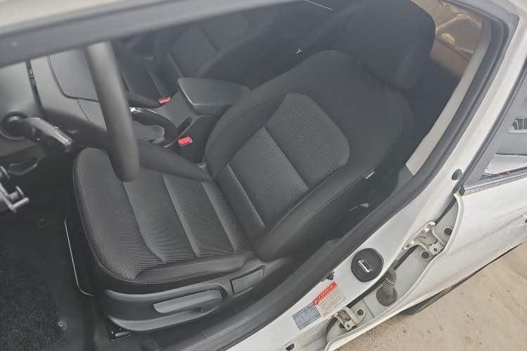 Used Hyundai Elantra (6th Generation / Lingdong) 2016 1.6L Automatic ZhiXuan – Elite Version
