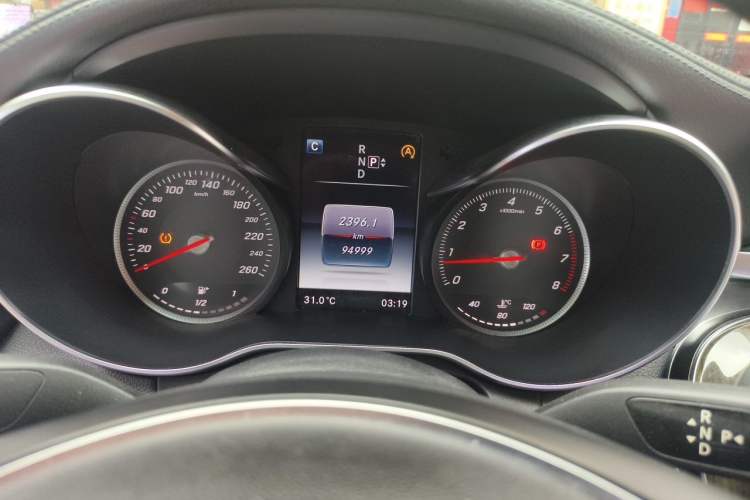 Used Mercedes-Benz C-Class 2015 C 200 L