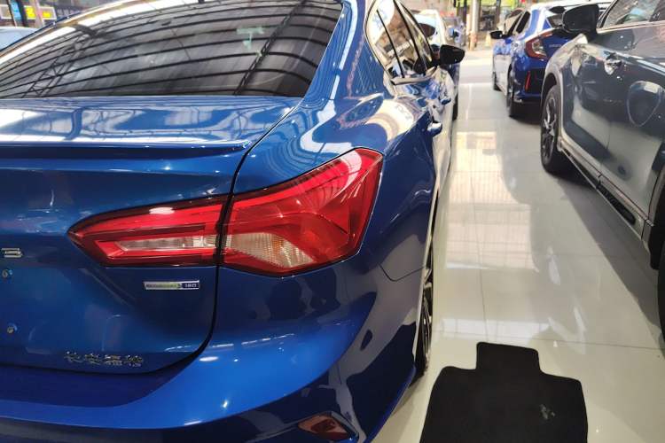 Used Ford Focus 2021 Sedan EcoBoost 180 Automatic ST Line