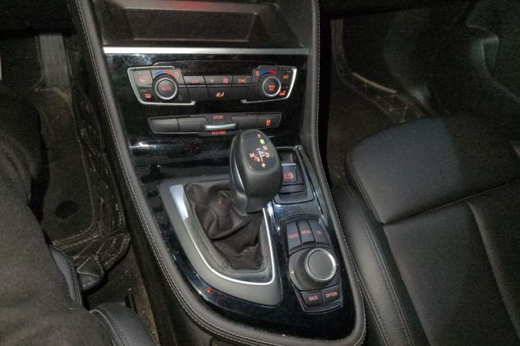 Used BMW 2 Series Gran Tourer 2015 218i Sports Design Package Gear Lever