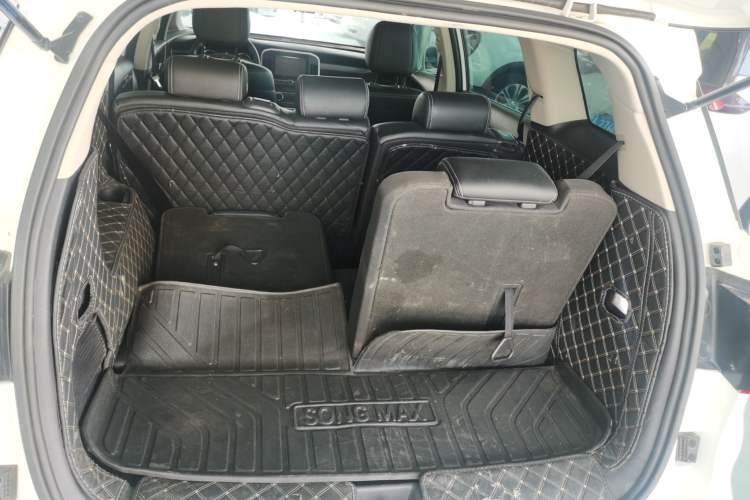 Used BYD Song MAX 2017 1.5T Manual Smart Connect Luxury 7-Seater