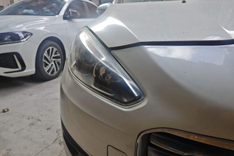 Used Peugeot 308 2014 Enjoy Edition Classic 1.6L Automatic Premium Model Right Front Headlight