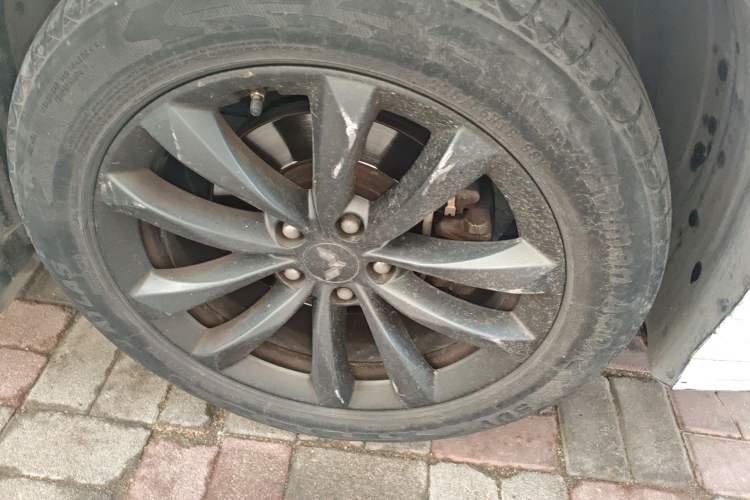 Used Wuling Victory 2020 1.5T CVT Elite Model Right Front Wheel Hub