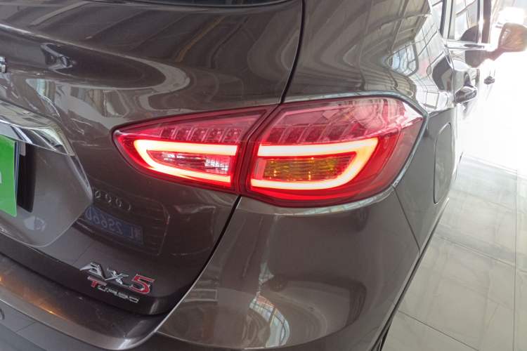 Used Dongfeng Aeolus AX5 2017 1.4T Automatic Fun Edition
