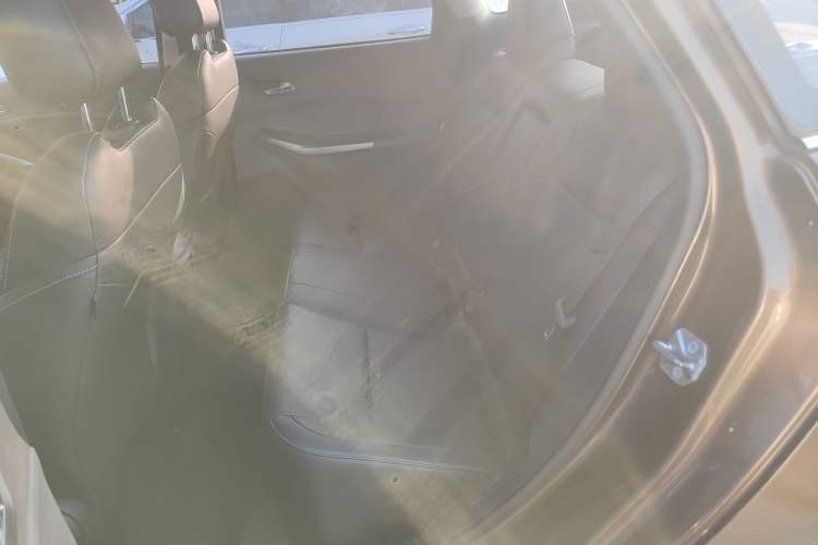 Used Ford Escort 2015 1.5L Automatic Fashion Model
