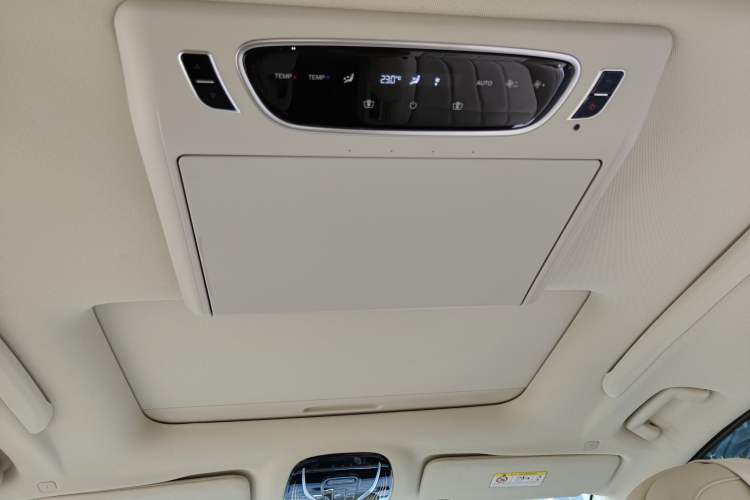 Used VOYAH Dream 2024 PHEV Extended-Range Premium Edition