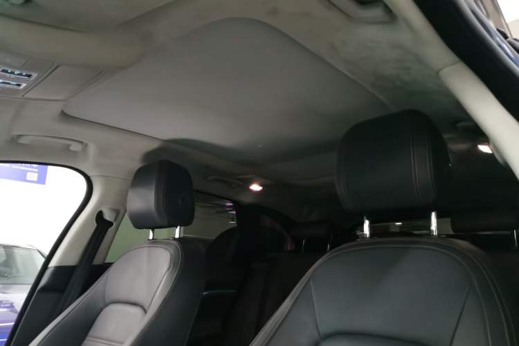 Used Jaguar F-PACE 2019 2.0T Four-Wheel Drive Urban Luxury Edition
