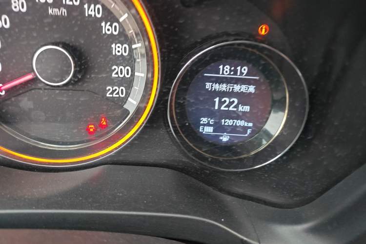 Used Honda XR-V 2015 1.8L VTi CVT Luxury Edition Odometer Close Up