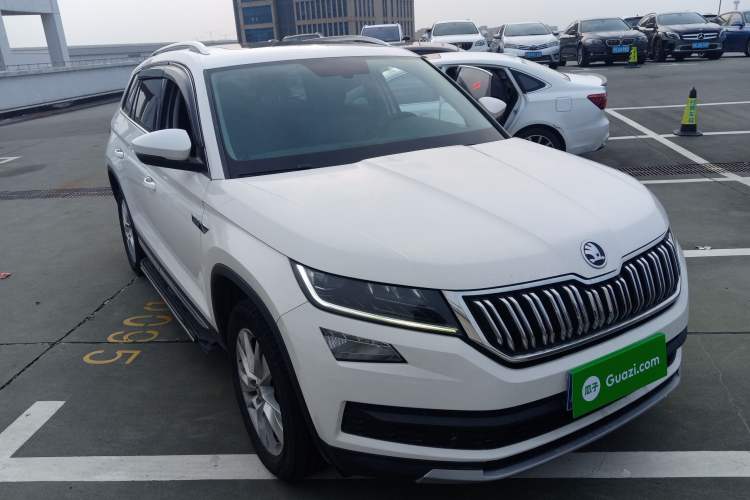 Used Skoda Kodiaq 2018 Facelifted TSI330 5-Seater Two-Wheel-Drive Luxury Enjoyment Edition