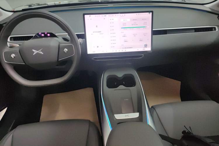 Used XPeng MONA M03 2024 620 with Ultra-Long Range