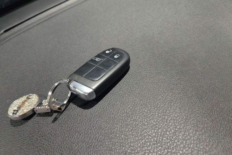 Used Jeep Renegade 2018 Connected Large Screen Version 180T Automatic Smart Version