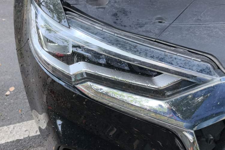 Used Hongqi HS5 2022 Revised Version 2.0T Smart Connect Flagship Edition Right Front Headlight