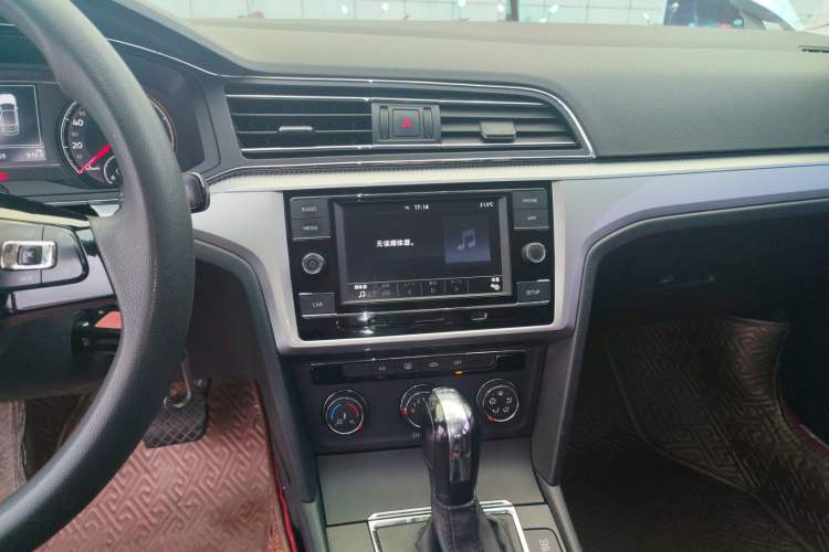 Used Volkswagen Lamando 2019 230TSI DSG Fashion Edition China VI Audio And AC Panel