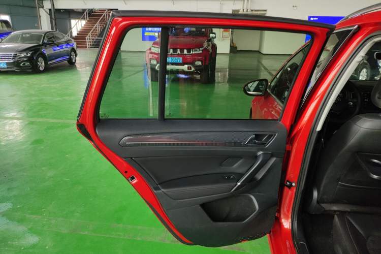 Used Volkswagen Golf Sportsvan 2018 280TSI Automatic Flagship Model
