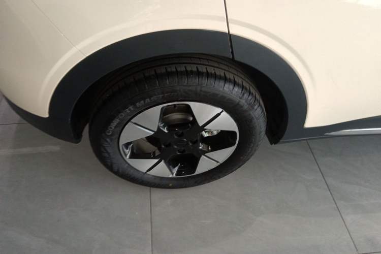 Used Geely Galaxy Geome 2025 310km Dream Edition Exterior 5