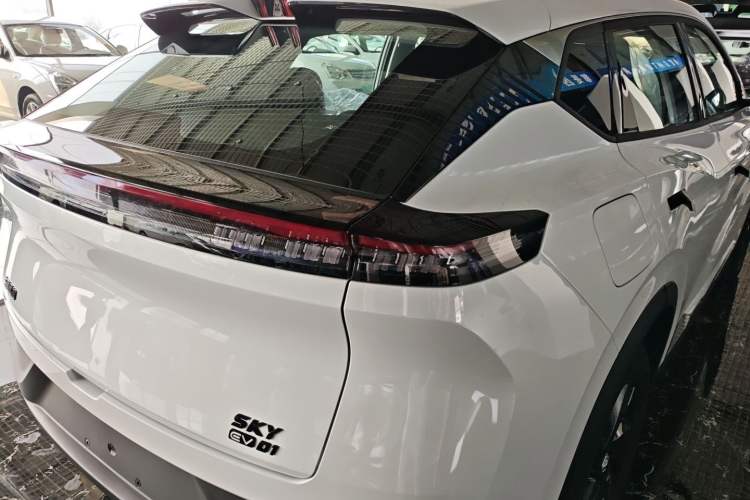 Used Dongfeng Aeolus SKY EV01 2025 530 km AIR Elite Edition