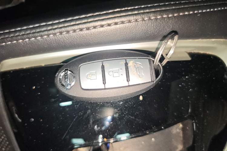 Used Nissan X-Trail 2019 2.5L CVT Smart Connect Luxury Edition 4WD
