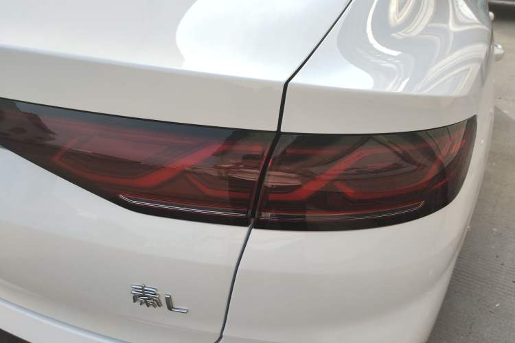 Used BYD Qin L 2024 DM-i 120KM Excellence Model
