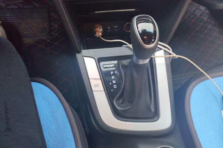 Used Hyundai Elantra (6th Generation / Lingdong) 2016 1.6L Automatic ZhiXuan – Elite Version