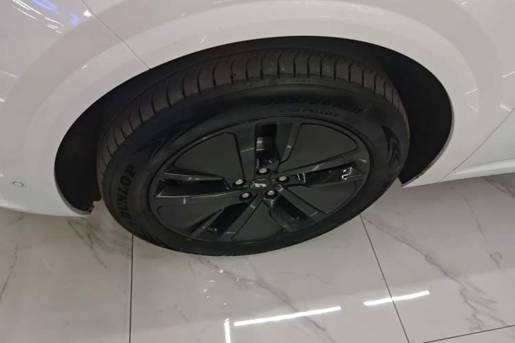 Used Li Auto L6 2024 Pro Model Left Front Wheel Hub