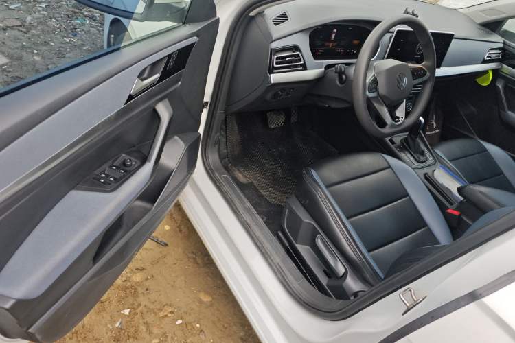 Used Volkswagen Lavida 2024 1.5L Automatic DeYi Edition Driver Seat