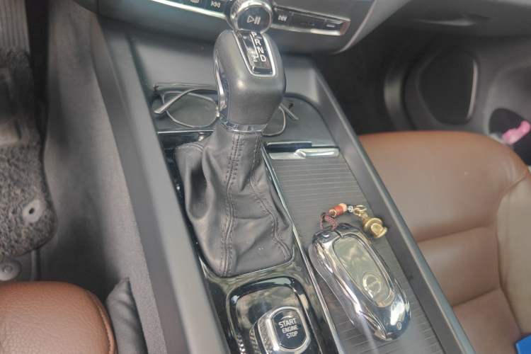 Used Volvo XC60 2020 T5 4x4 Zhiyi Luxury Edition
