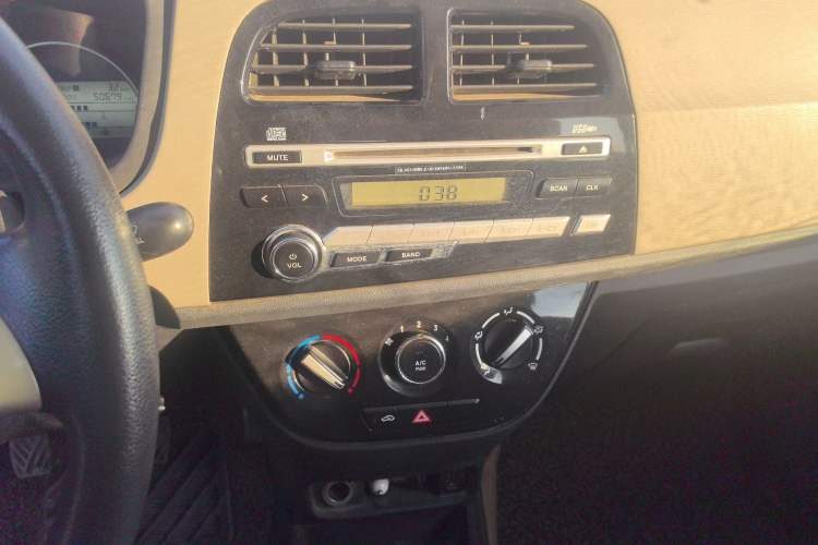 Used CHANGAN OSHAN Olisway 2013 1.2L Manual Elite Model