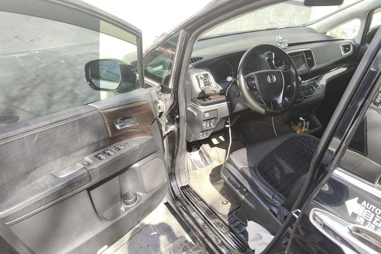 Used Honda Odyssey 2018 2.4L Luxury Edition