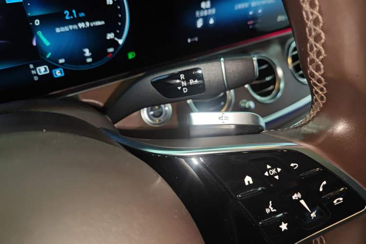 Used Mercedes-Benz E-Class 2022 Second Facelift E 300 L Luxury Edition