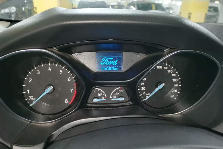 Used Ford Focus 2017 Sedan 1.6L Automatic Fashion Edition Smart Drive Version
